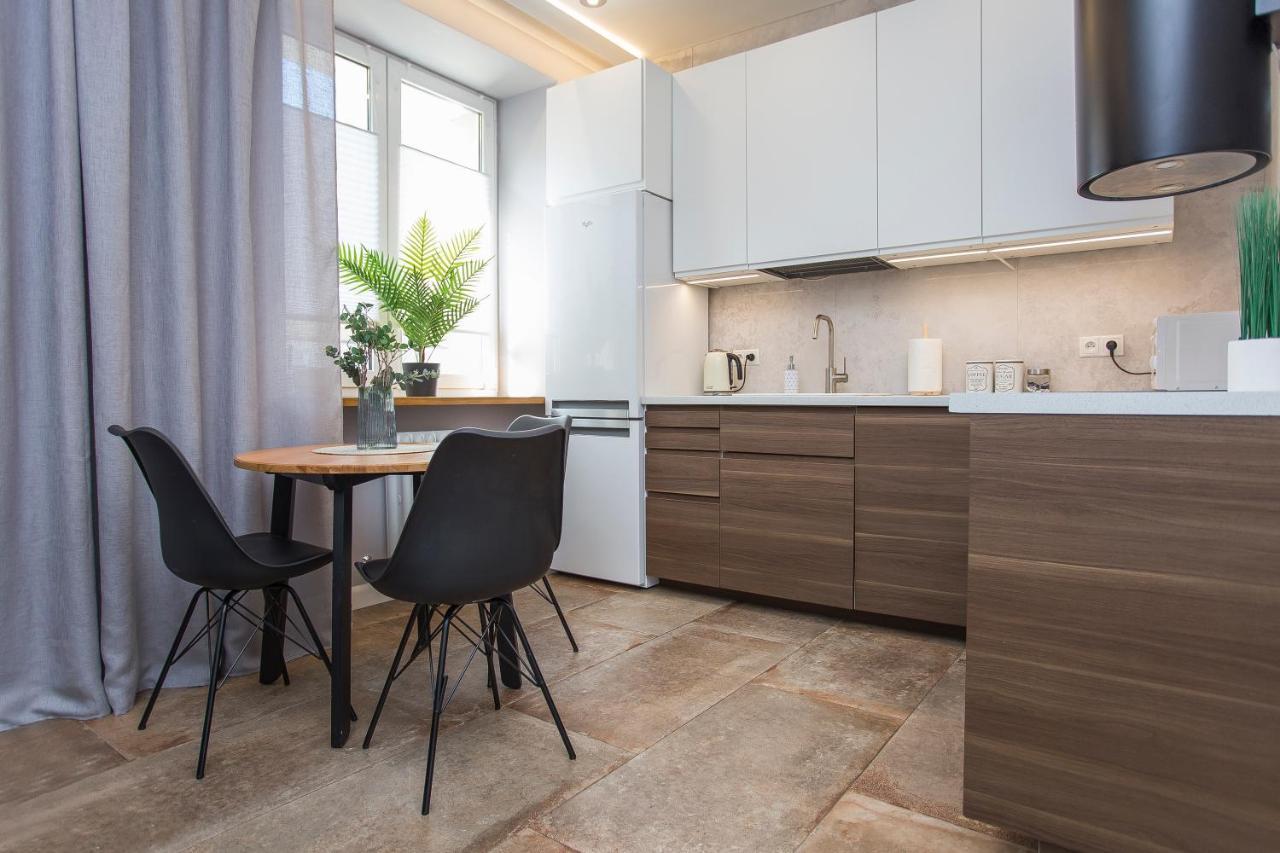 Urban Jungle Apartment In The Heart Of The City Bialystok Ngoại thất bức ảnh