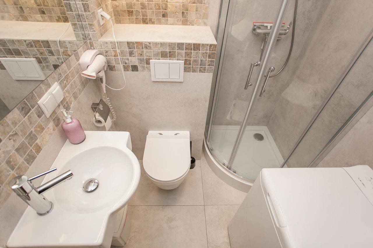Urban Jungle Apartment In The Heart Of The City Bialystok Ngoại thất bức ảnh