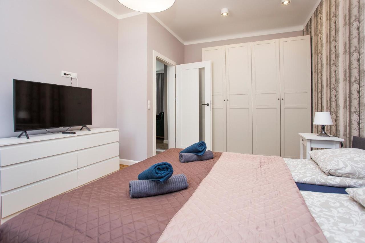 Urban Jungle Apartment In The Heart Of The City Bialystok Ngoại thất bức ảnh